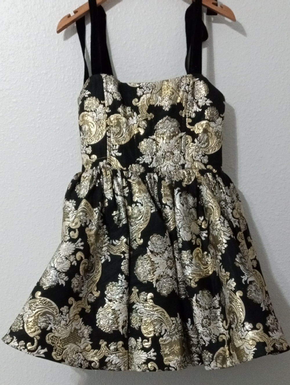 Alice And Olivia Fay babydoll Dress retail $595 - Picture 2 of 11